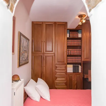 Gladiolus House - Tinos Σπίτι διακοπών Tzados